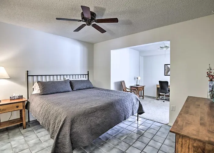 Holiday home 1 Mi To Golf! Family-friendly Sun West *