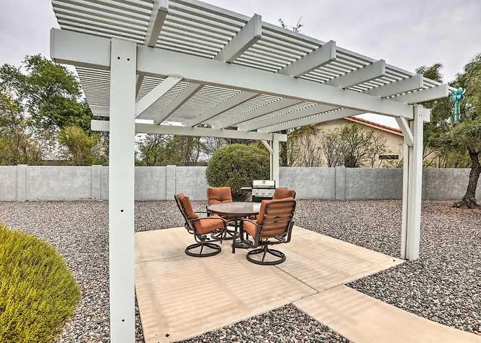 Holiday home 1 Mi To Golf! Family-friendly Sun West Sun City West