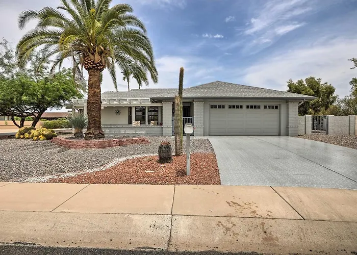 Holiday home 1 Mi To Golf! Family-friendly Sun West Sun City West