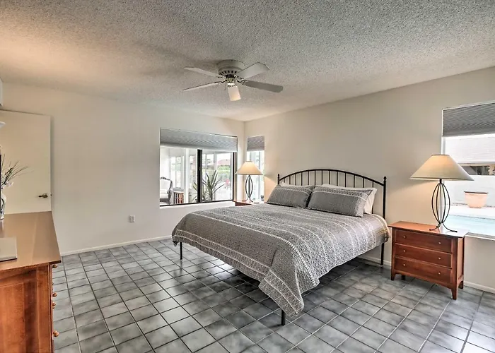 Holiday home 1 Mi To Golf! Family-friendly Sun West Sun City West
